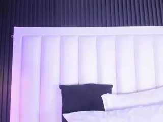 Caitlyn's Live Sex Cam Show