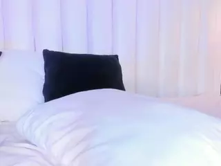 Caitlyn's Live Sex Cam Show