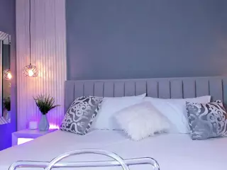Caitlyn's Live Sex Cam Show