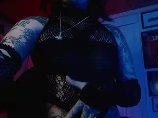 HeraInk's Live Sex Cam Show