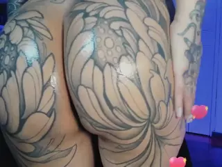 HeraInk's Live Sex Cam Show