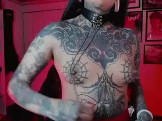 HeraInk's Live Sex Cam Show