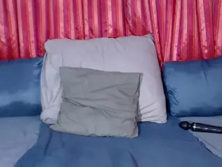 Londilicious33's Live Sex Cam Show
