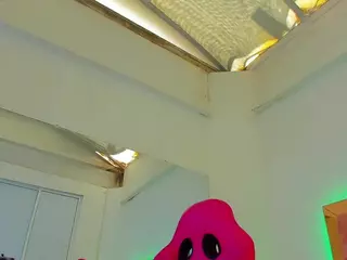 neblinna-mestiza's Live Sex Cam Show