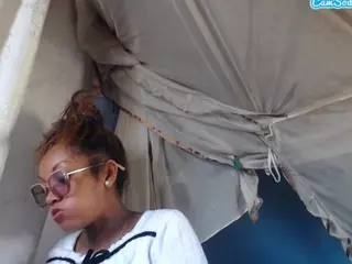 goddessmia777's Live Sex Cam Show