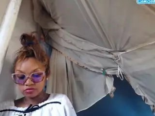 goddessmia777's Live Sex Cam Show