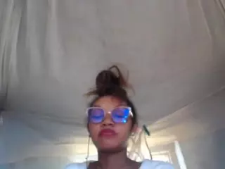 goddessmia777's Live Sex Cam Show
