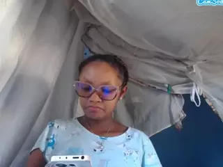 goddessmia777's Live Sex Cam Show