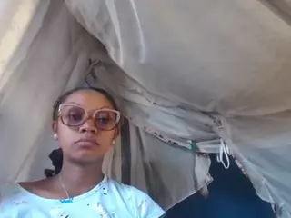 goddessmia777's Live Sex Cam Show