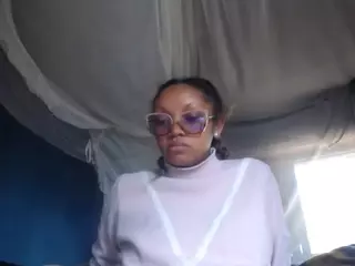 goddessmia777's Live Sex Cam Show