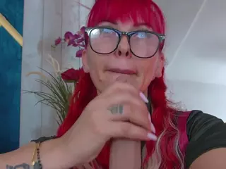 Foxxxy-MILF's Live Sex Cam Show