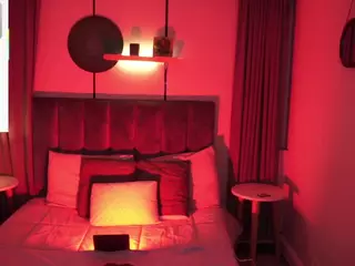 sheyla Hills's Live Sex Cam Show