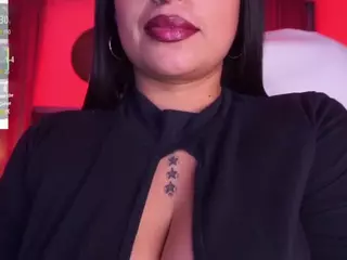 sheyla Hills's Live Sex Cam Show