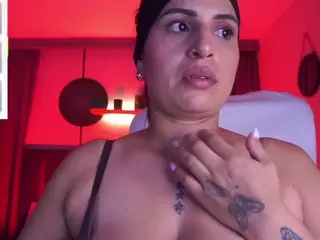 sheyla Hills's Live Sex Cam Show