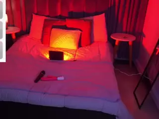 sheyla Hills's Live Sex Cam Show