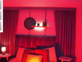 sheyla Hills's Live Sex Cam Show