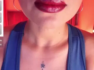 sheyla Hills's Live Sex Cam Show
