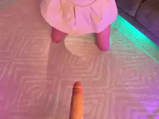 corinne-benson's Live Sex Cam Show