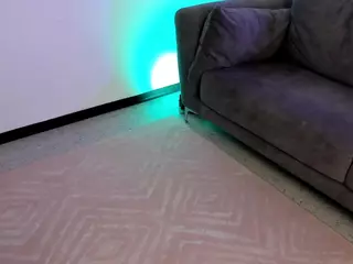 corinne-benson's Live Sex Cam Show