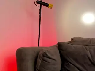 corinne-benson's Live Sex Cam Show