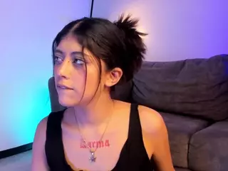 corinne-benson's Live Sex Cam Show