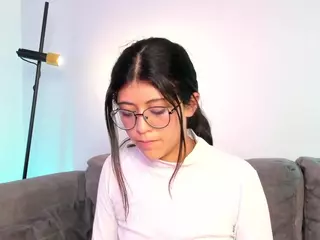 corinne-benson's Live Sex Cam Show