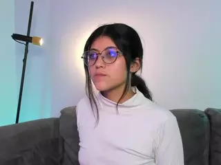 corinne-benson's Live Sex Cam Show