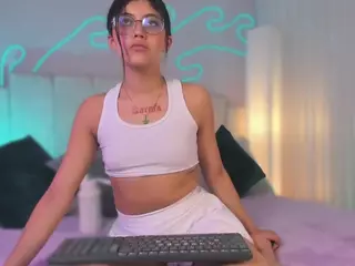 corinne-benson's Live Sex Cam Show