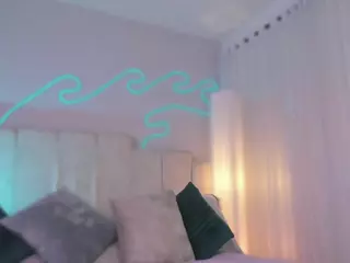 corinne-benson's Live Sex Cam Show