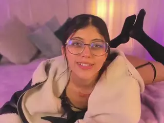 corinne-benson's Live Sex Cam Show
