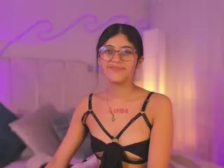 corinne-benson's Live Sex Cam Show