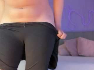 Live cam show with Curvy Corinne