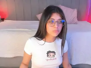 Curvy Corinne's Live Sex Cam Show