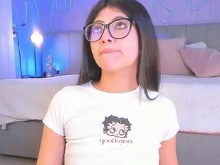 Curvy Corinne's Live Sex Cam Show