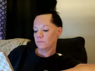 MrsStPatrick's Live Sex Cam Show
