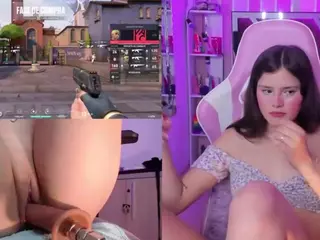 TriannaB's Live Sex Cam Show