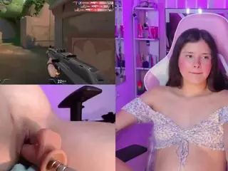 TriannaB's Live Sex Cam Show