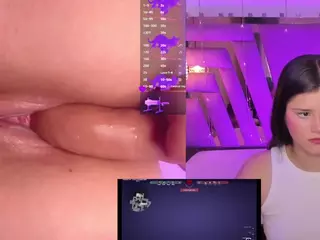 TriannaB's Live Sex Cam Show