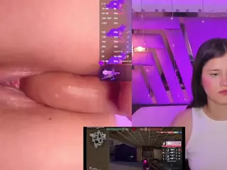 TriannaB's Live Sex Cam Show
