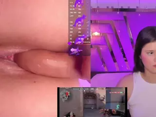 TriannaB's Live Sex Cam Show