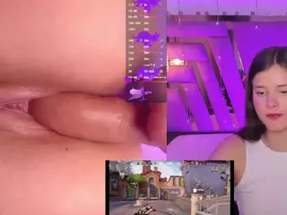 TriannaB's Live Sex Cam Show