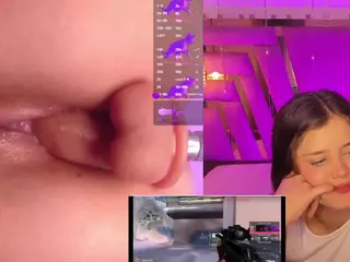 TriannaB's Live Sex Cam Show
