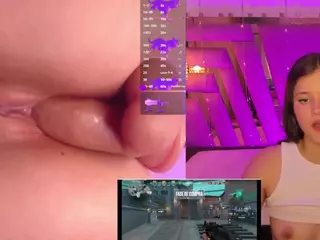 TriannaB's Live Sex Cam Show