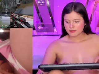 TriannaB's Live Sex Cam Show