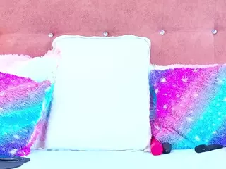 AlliciaKim18's Live Sex Cam Show