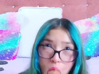 AlliciaKim18's Live Sex Cam Show