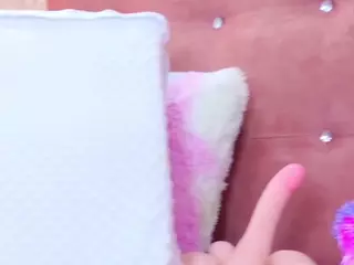 AlliciaKim18's Live Sex Cam Show