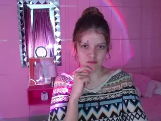 Carly-09's Live Sex Cam Show