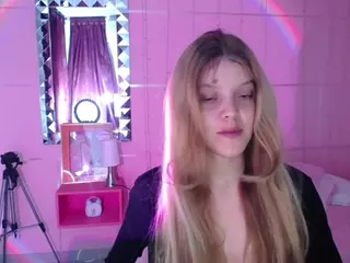 Carly-09's Live Sex Cam Show