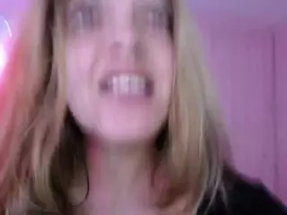 Carly-09's Live Sex Cam Show